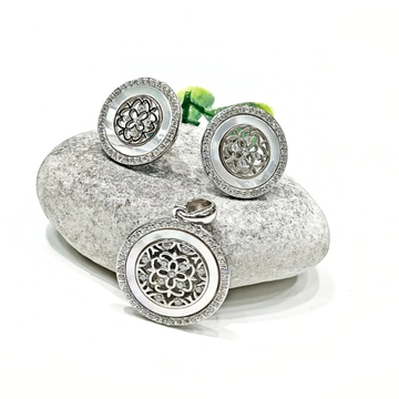 925 Silver Fancy Round Shape Pendant Set by 