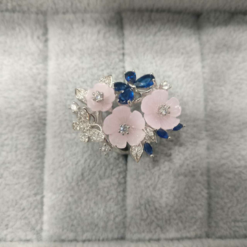 92.5 Sterling Silver Beautiful Flower Design Ring... by 