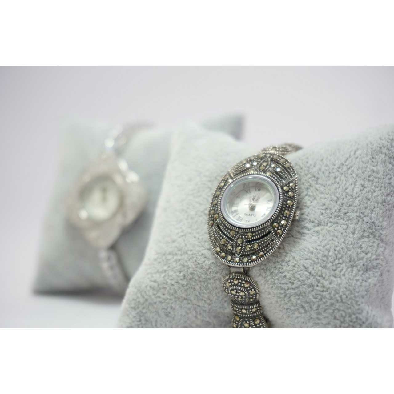 92.5 Sterling Silver Oxodize Oval Dial Pis Watch